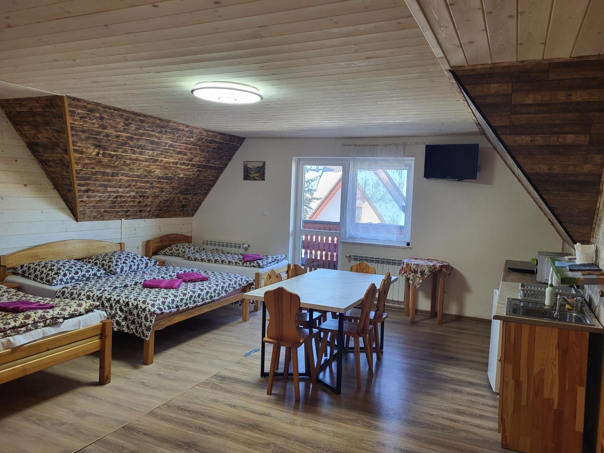 Apartamenty I Pokoje Goscinne Nowita Zakopane Exterior photo