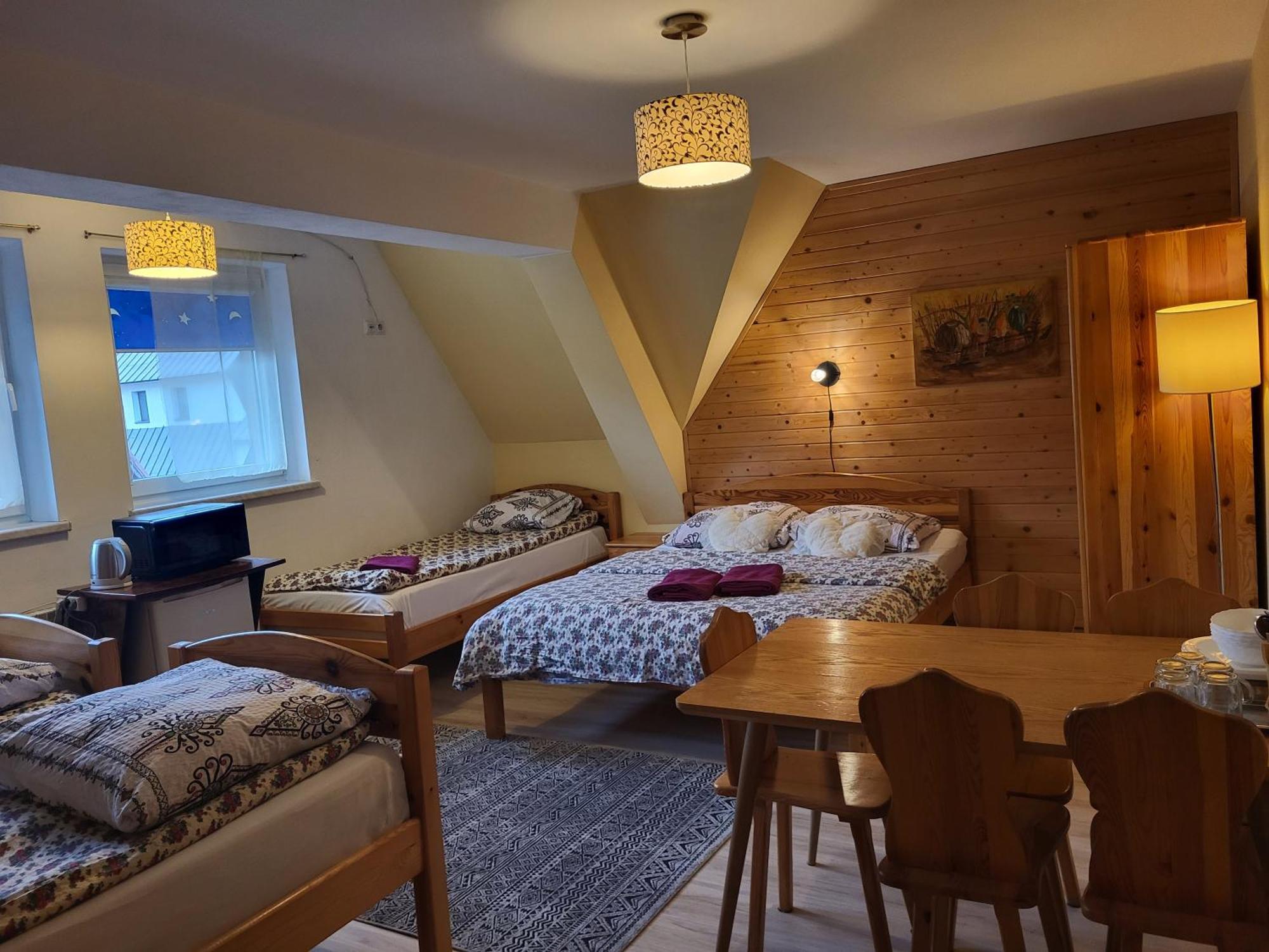 Apartamenty I Pokoje Goscinne Nowita Zakopane Room photo